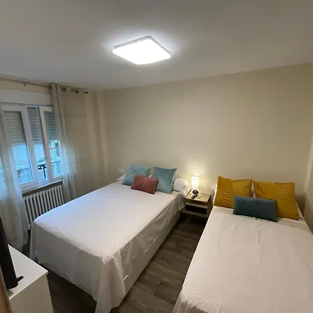 Apartment Piso Completo Centrico Y Habitaciones En El Casco Antiguo De Salamanca Salamanca