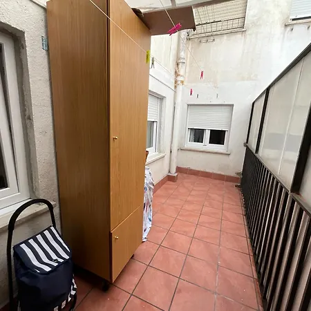 Apartment Piso Céntrico: Casco Antiguo Comfort With Parking *