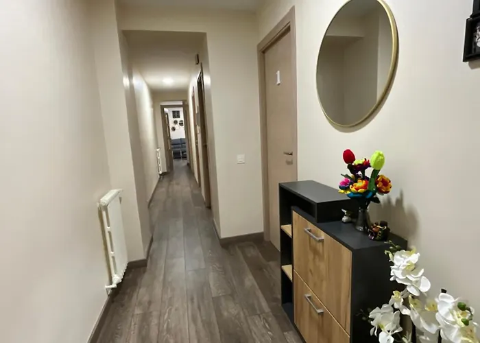 Piso Completo Centrico Y En El Casco Antiguo De 아파트