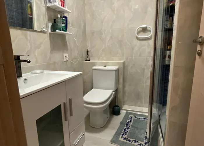 Piso Completo Centrico Y En El Casco Antiguo De *